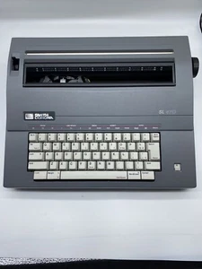 Vintage Smith Corona Electric Typewriter SL 470 with Lid Tested Works Great - Picture 1 of 12