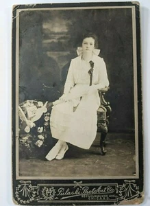 Vintage Cabinet Card 1916 Chicago Woman in White Dress Flowers Dove Pulaski CDV - Picture 1 of 4