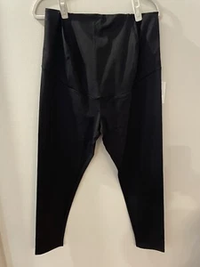NWT Time and Tru Maternity Active Legging Sz L Black Over the Bump New Stretchy - Picture 1 of 8