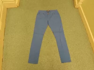 Pantalones de mezclilla Chicks Rule cintura ajustada 28"" pierna 30"" azul real descolorido para dama - Imagen 1 de 4