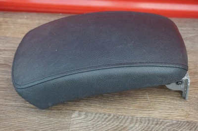 Kia Sportage 2005-2010 consola central tapa reposabrazos pop up negro usado Foto 1 de 4