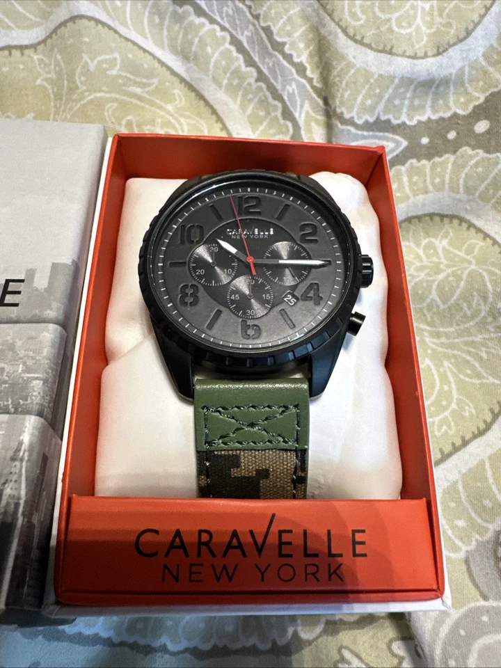 Reloj de pulsera Caravelle New York by Bulova para hombre 45B123 nuevo en caja cronógrafo analógico Foto 1 de 1