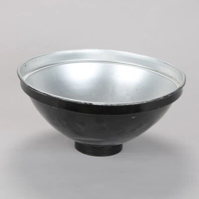 Speedotron 16" Blackline Standard Reflector - Image 1 of 4