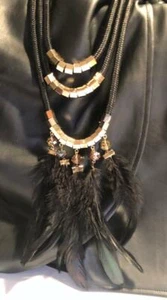 Women Fashionable Boho Style Jewelry Black/Gold Black Feathers Necklace - Picture 1 of 6