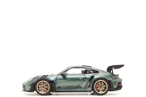 Norev 1:18 Porsche 911 GT3 RS (992) in Malachite Green Metallic - Picture 1 of 13