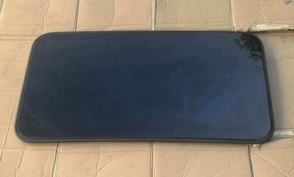 Pontiac G8 2008-2009 sedán techo corredizo ventana de vidrio techo corredizo panel Foto 1 de 4