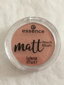 essence matt touch blush 5 g - 40 blossom me up! - Bild 1 von 2