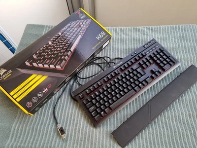 Corsair K68 Red, Mechanische Gaming Tastatur, Cherry MX Red, Deutsches Layout - Bild 1 von 4