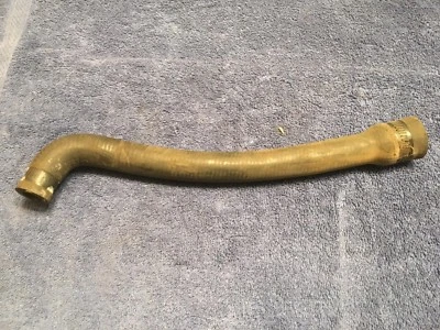 Manguera clásica de válvula de derivación de codo Saab 900 1985-1994 al cuerpo del acelerador Foto 1 de 4