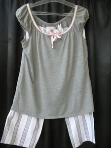 Triumph  Pyjama Schlafanzug Freizeitanzug Set SS15 P01 Gr. 38 Mehrfarbig - Picture 1 of 5