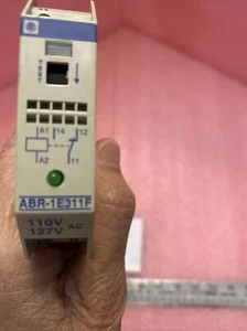 Schneider ABR-1E311F Input Interface Module - Picture 1 of 6