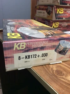 KB Performance Pistons KB172.030, set of 8, fits CHEVY V8 6.6L/400, NEW - Imagen 1 de 3