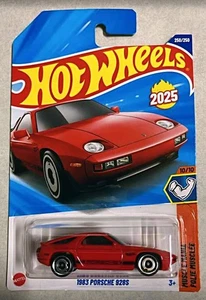 Hot Wheels 2025 Case P 1983 PORSCHE 928S LONG Card Free Protector - Picture 1 of 2