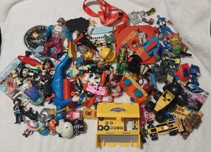 Action Figure Toys Mixed Lot Of 100 + Figures Vintage & Modern - Picture 1 of 3