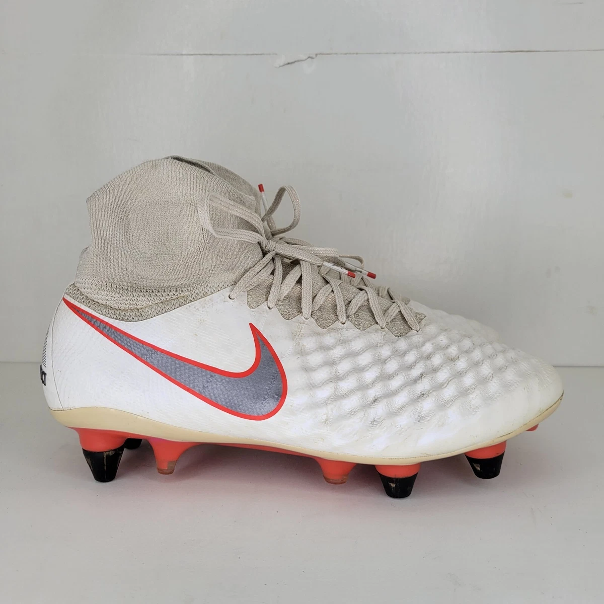 Preços baixos em Tênis de futebol Nike Magista Obra | eBay