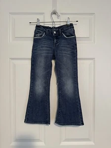 Levi's Girls Bling Sequin Dark Wash Flare Jeans Adjustable Waist Sz 5 (21x18) - Picture 1 of 9