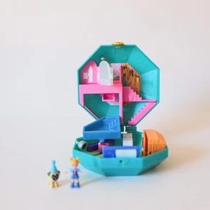 POLLY POCKET Spielfigur Miniatur Spa Spielset Box mit Hund - Bild 1 von 9