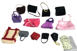 Konvolut/13 Barbie Puppen Zubehör Handtasche Taschen Tragetaschen & Geld - Bild 1 von 4
