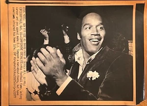 O.J. Simpson AP Wire Photo 1977 Original "strained his home life" Buffalo Bills - Picture 1 of 1