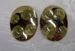 Vtg Estate Jewelry 80's Goldtone YELLOW GLITTER Polka Dot Oval Pierced Earrings - Picture 1 of 5
