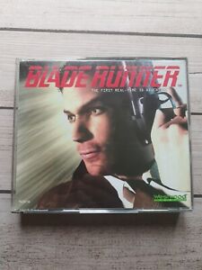 Blade Runner PC CD-ROM Game 4 Disc Set CIB 2 Manuals. Case Broken As Shown