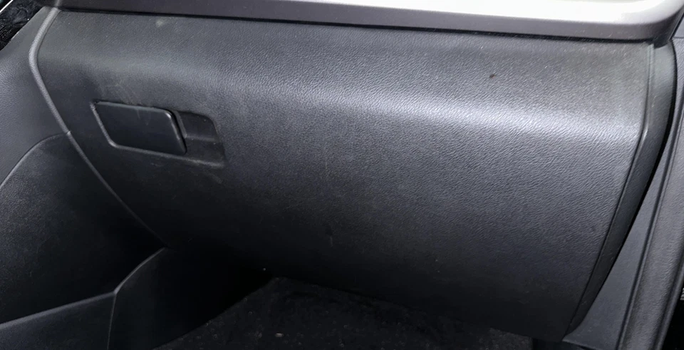 16 KIA OPTIMA Glove Box BLACK Foto 1 de 1