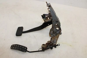 1999-2005 Mazda MX-5 Miata Accelerator / Brake Pedal OEM JQ99 - Picture 1 of 9