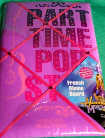NEW DISNEY HANNAH MONTANA PADDED FABRIC MEMO BOARD KEEPSAKE MEMENTOS BOARD Cover