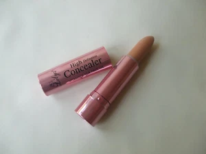 Lilyz High Definition Concealer With Vitamin E Tea Tree Oil Medium New - Picture 1 of 2