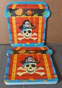 Juego de 4 platos con forma de pirata de melamina para niños Amscan 8x9 - Imagen 1 de 5
