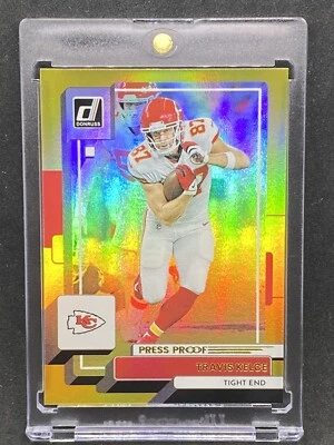 Tarjeta de inversión refractor de oro raro Travis Kelce SSP PANINI CHIEFS COMO NUEVA Foto 1 de 2