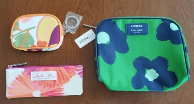 ¡¡NUEVO!! Lote de 3 Bolsas de Maquillaje Clinique Kate Spade Azul Marino y Verde Lulu Dk Floral Foto 1 de 4