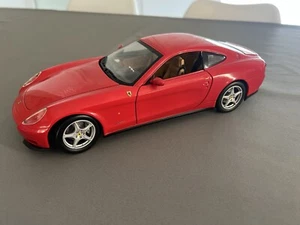 Ferrari 612 Scaglietti Hot Wheels 1/18 - Imagen 1 de 5