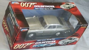 Goldfinger 1:18 Aston Martin DB5 Bond 007 Gadgets Car No Time To Die Craig - Picture 1 of 24