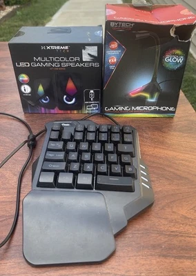 Alto-falantes LED LULTICOLORIDOS PARA JOGOS MICROFONE TECLADO THUNDER VERMELHO - Imagem 1 de 4