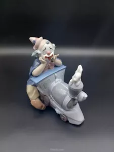 Lladro “Circus Express” Clown on Train 8138 - Picture 1 of 4