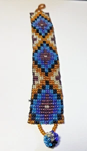 Vtg Handmade X Pattern Loom Created Seed Bead Bracelet Costume Fashion 7 1/2" - Picture 1 of 7