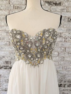 Sherri Hill Formal sweetheart strapless white angelic etheral Beaded Maxi Gown - Picture 1 of 11