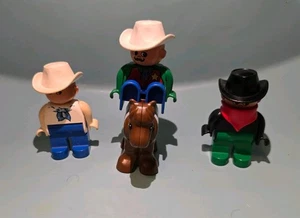 Lego Duplo Sheriff, Pferd, Cowboy und Bandit - Bild 1 von 4