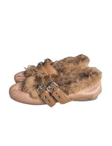 Miu Miu Leather Ballet Flats with Fur Trimming and big Buckles - Imagen 1 de 13