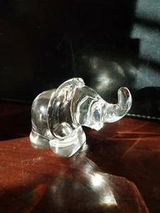 Vintage Fine Crystal Elephant Figure - Picture 1 of 7
