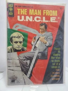 The Man From U.N.C.L.E #13~Robert Vaughn, David McCallum photo cvr~1967 - Picture 1 of 1