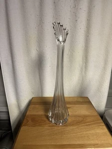 4216 Clear EAPG Pressed Glass Swung 12 Finger Vase Glows Under 365nm Blacklight - Picture 1 of 7
