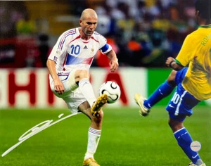 Zinedine Yazid Zidane 'Zizou' Francia VS Brasile raro autografo 8x10 PCA COA - Foto 1 di 7