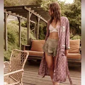 Free People Intimately OASIS HOUSE Silky Robe in Raisin Combo M/L NWT $128 - Picture 1 of 7