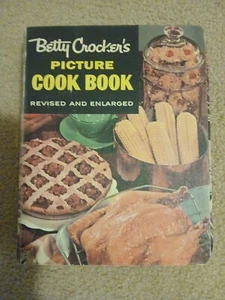 Vintage 1956 Betty Crocker's Picture Cook Book McGraw-Hill Revised And Enlarged - Picture 1 of 2