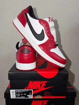 Talla 10 Air Jordan 1 Retro OG 2025 Low Chicago HQ6998-600 SNKRS ENVÍO LO ANTES POSIBLE Foto 1 de 4