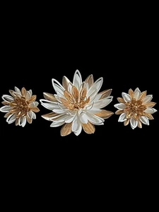 Orecchini Vintage Sarah Coventry Ninfea Floreale Spilla e Clip 1966 - Foto 1 di 5