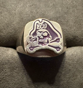 Bague chevalière pirates écu émail violet ECU UNIVERSITÉ CAROLINE ORIENTALE sterling neuve - Photo 1/7