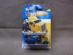 HOT WHEELS GOLD 2012 FE #45 HIWAY HAULER 2 BOX DELIVERY TRUCK DIXIE CHALLENGER - Picture 1 of 3